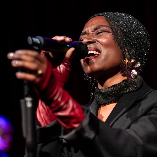 Red Light Jazz opent de stad